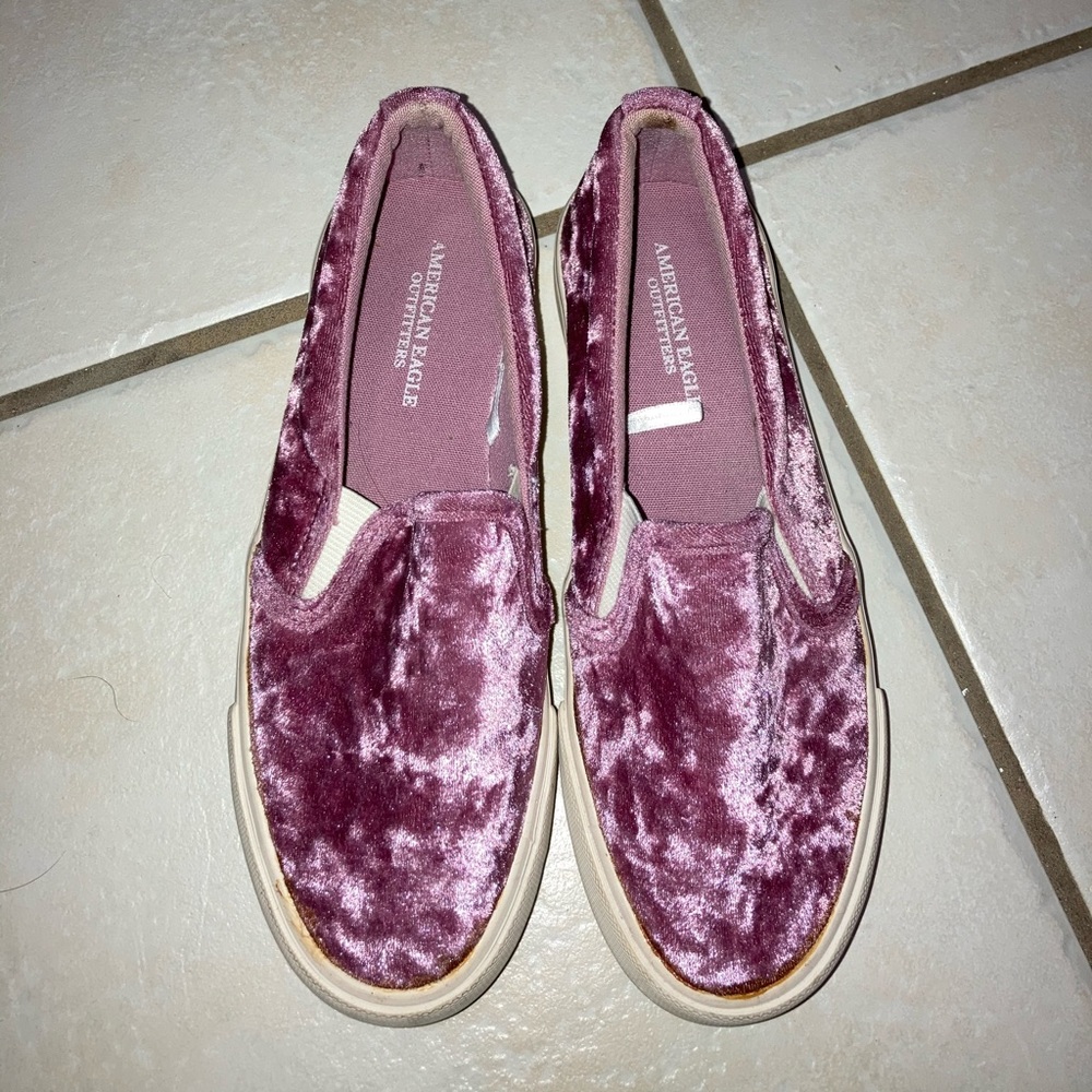 AEO Velvet Slip On Sneakers, Size 7